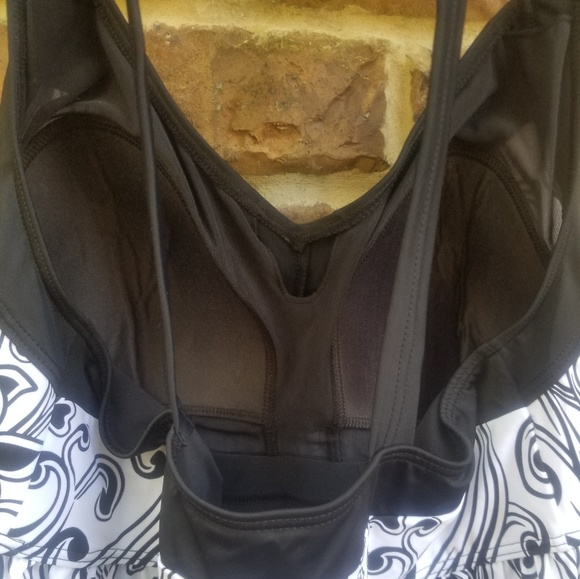 Swim dress. Size 18 womens. - Picture 4 of 6